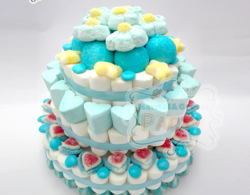 Torta di Marshmallows e caramelle gommose Cuori Azzurri Margherite